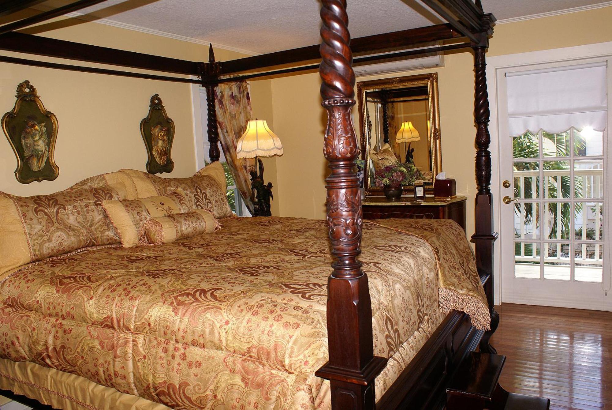 Sabal Palm House Bed And Breakfast Lake Worth Beach Exterior photo