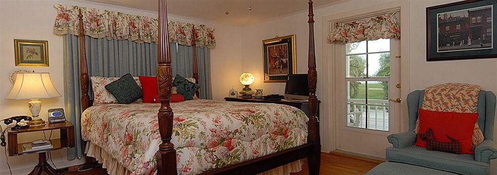Sabal Palm House Bed And Breakfast Lake Worth Beach Exterior photo