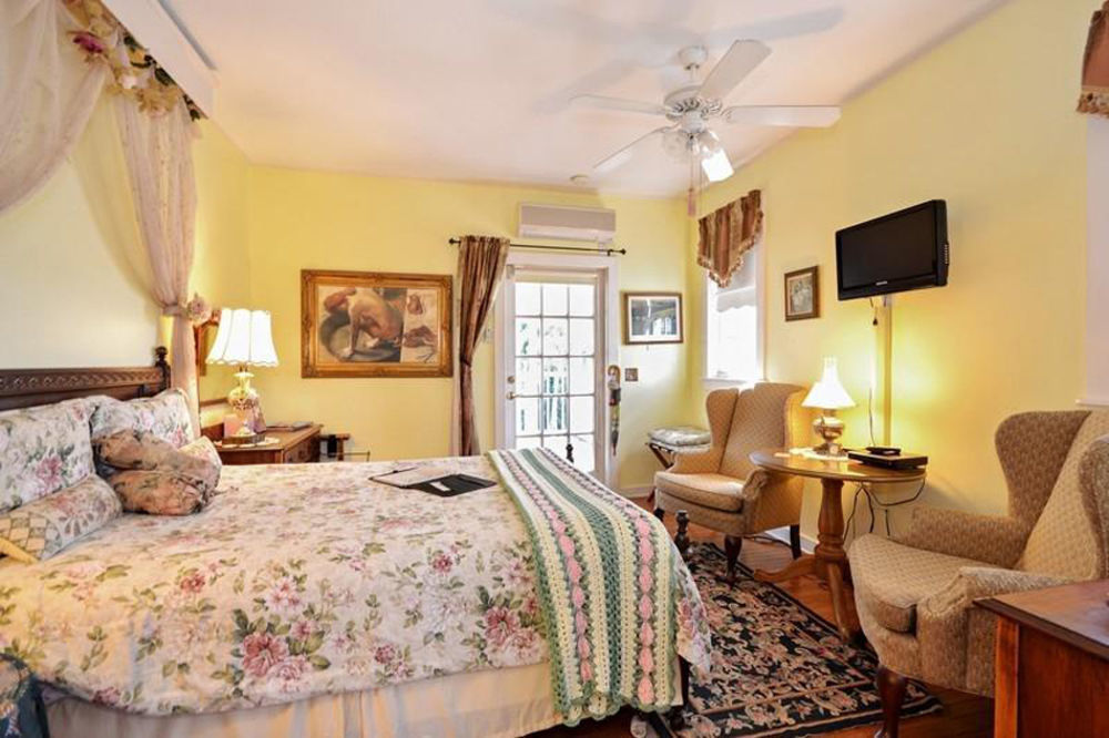 Sabal Palm House Bed And Breakfast Lake Worth Beach Exterior photo