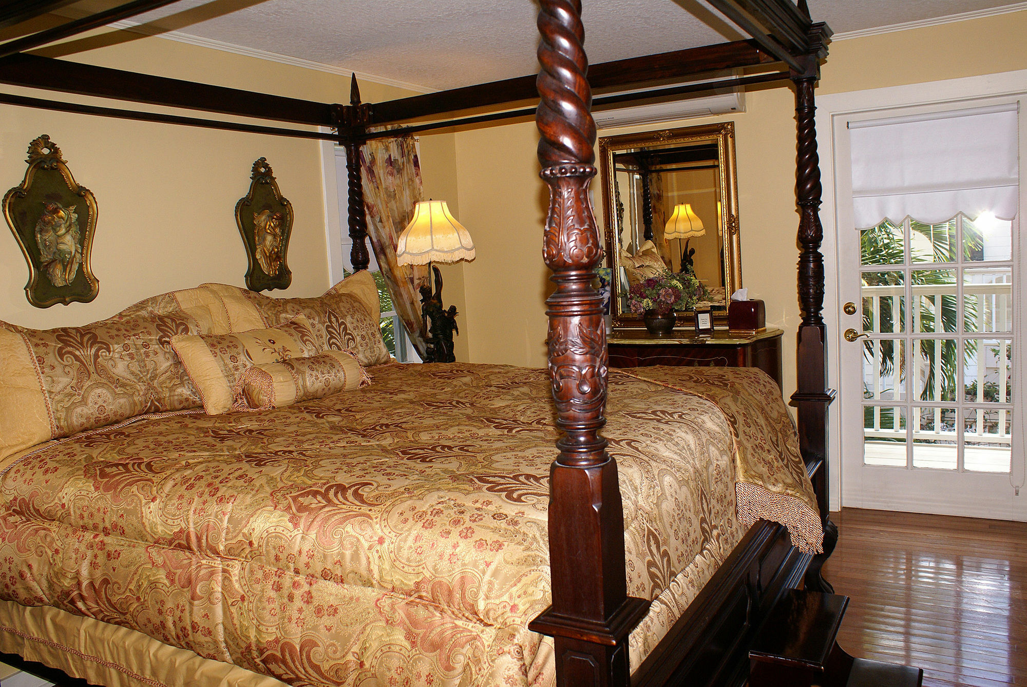 Sabal Palm House Bed And Breakfast Lake Worth Beach Exterior photo